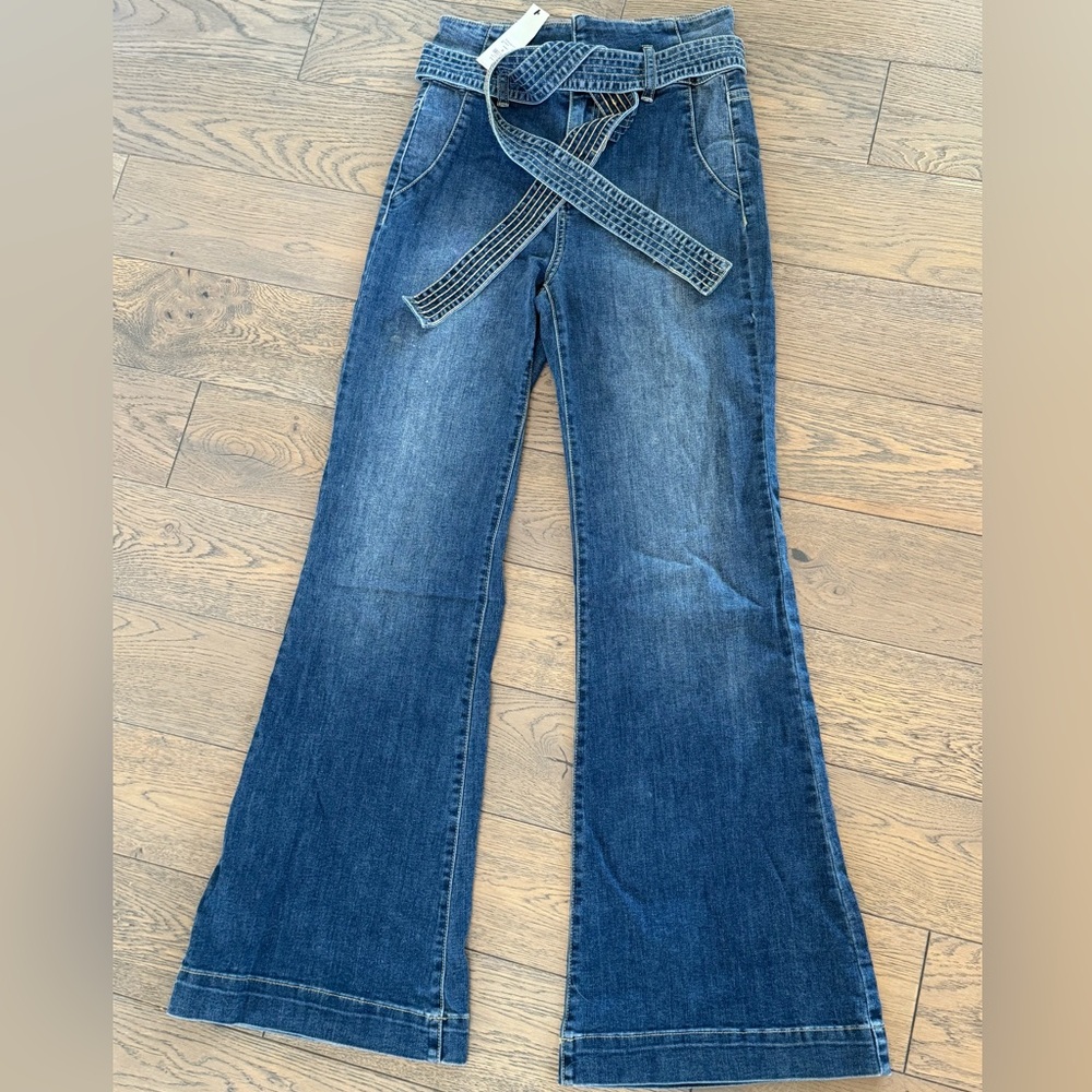 Francesca’s Belted high wasited flare denim